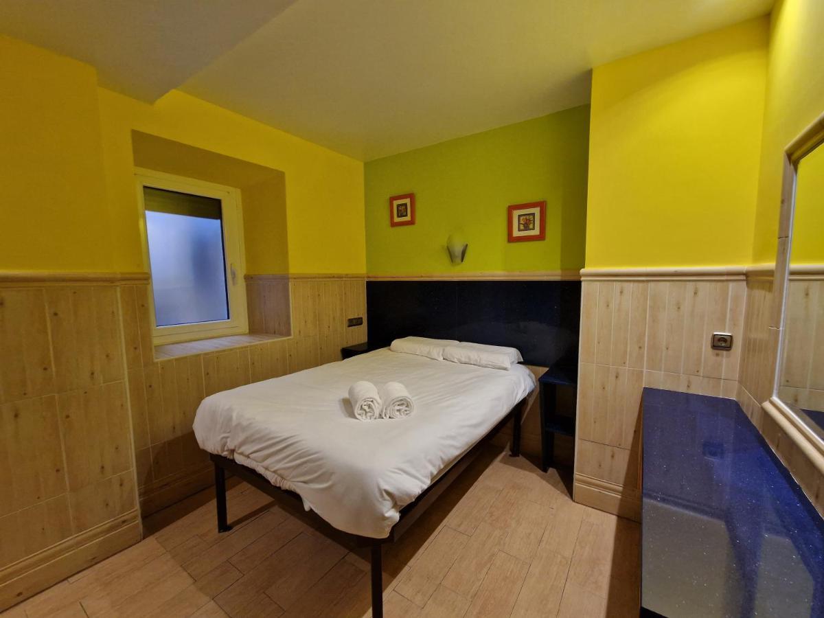 Pension Izar Bat Guesthouse سان سيباستيان المظهر الخارجي الصورة