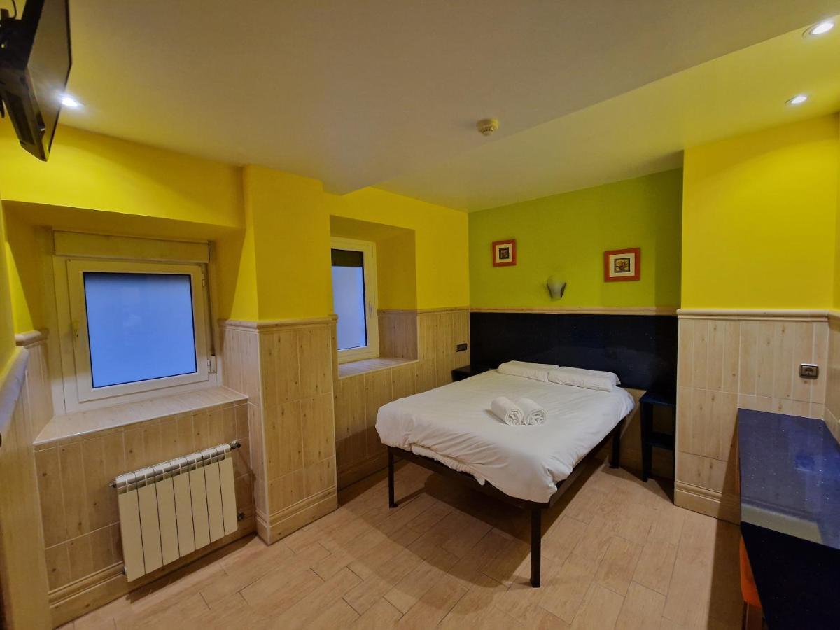 Pension Izar Bat Guesthouse سان سيباستيان المظهر الخارجي الصورة