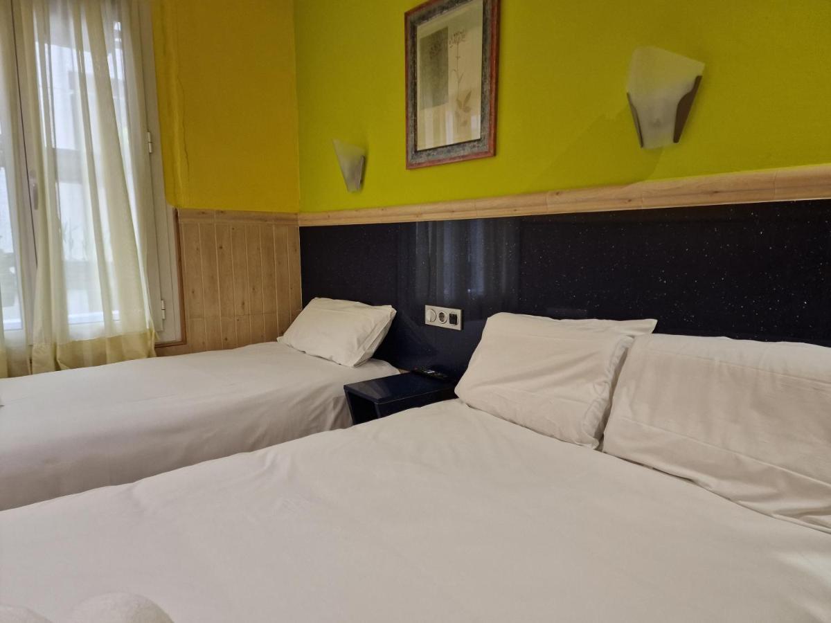 Pension Izar Bat Guesthouse سان سيباستيان المظهر الخارجي الصورة