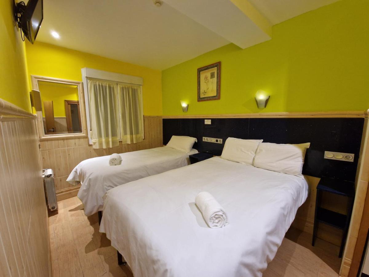 Pension Izar Bat Guesthouse سان سيباستيان المظهر الخارجي الصورة