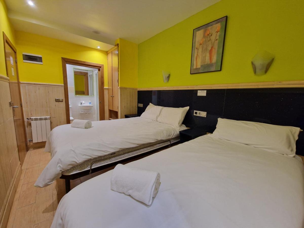 Pension Izar Bat Guesthouse سان سيباستيان المظهر الخارجي الصورة