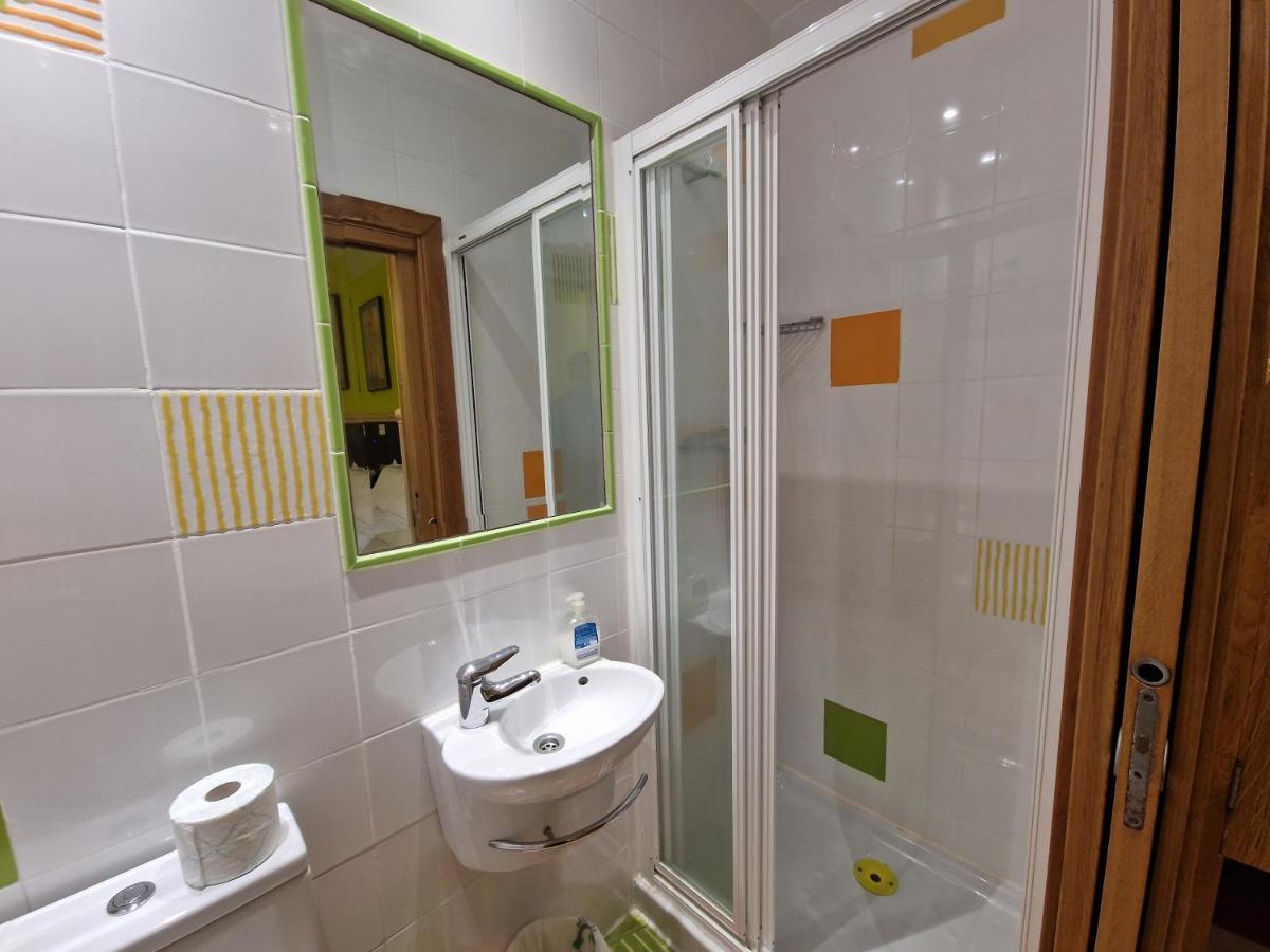 Pension Izar Bat Guesthouse سان سيباستيان المظهر الخارجي الصورة