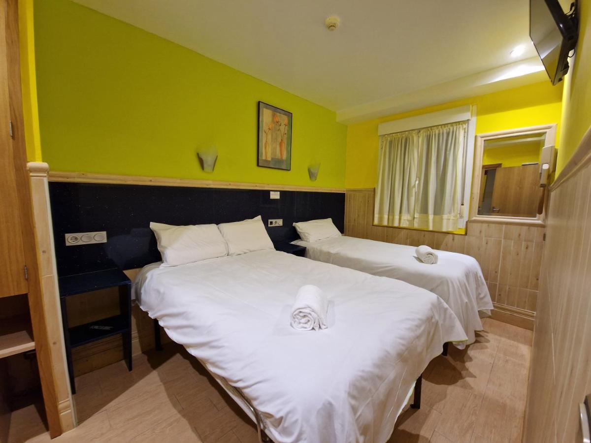 Pension Izar Bat Guesthouse سان سيباستيان المظهر الخارجي الصورة