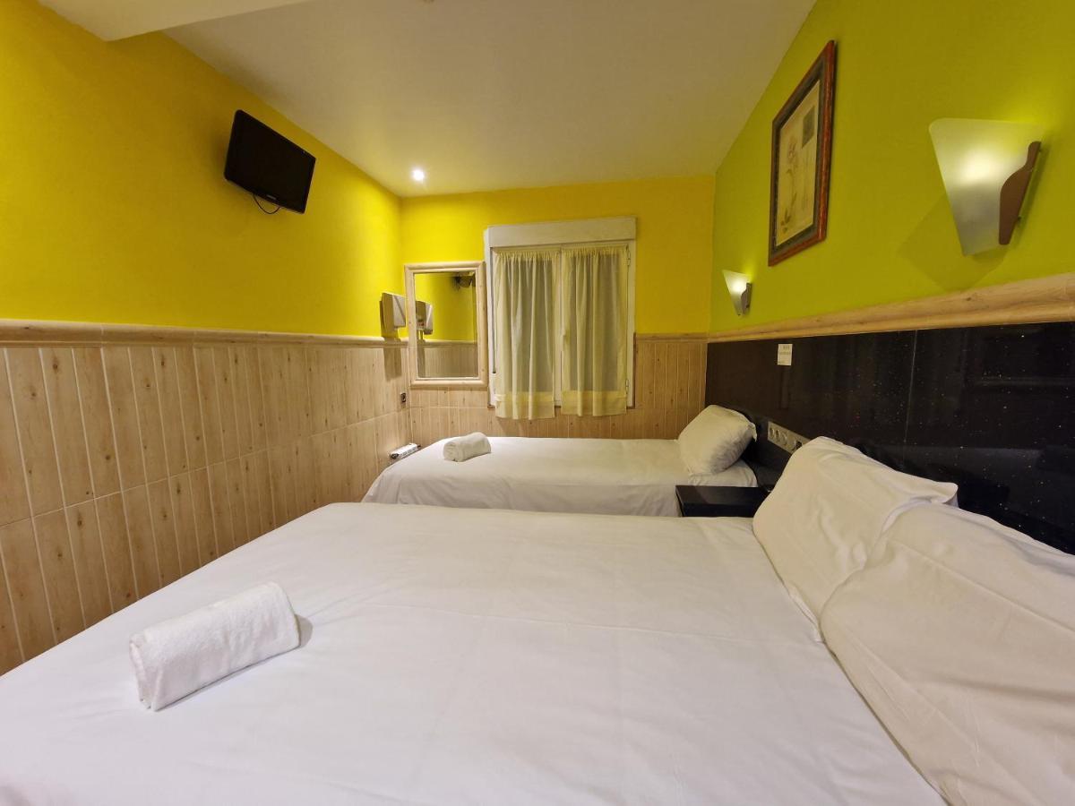 Pension Izar Bat Guesthouse سان سيباستيان المظهر الخارجي الصورة