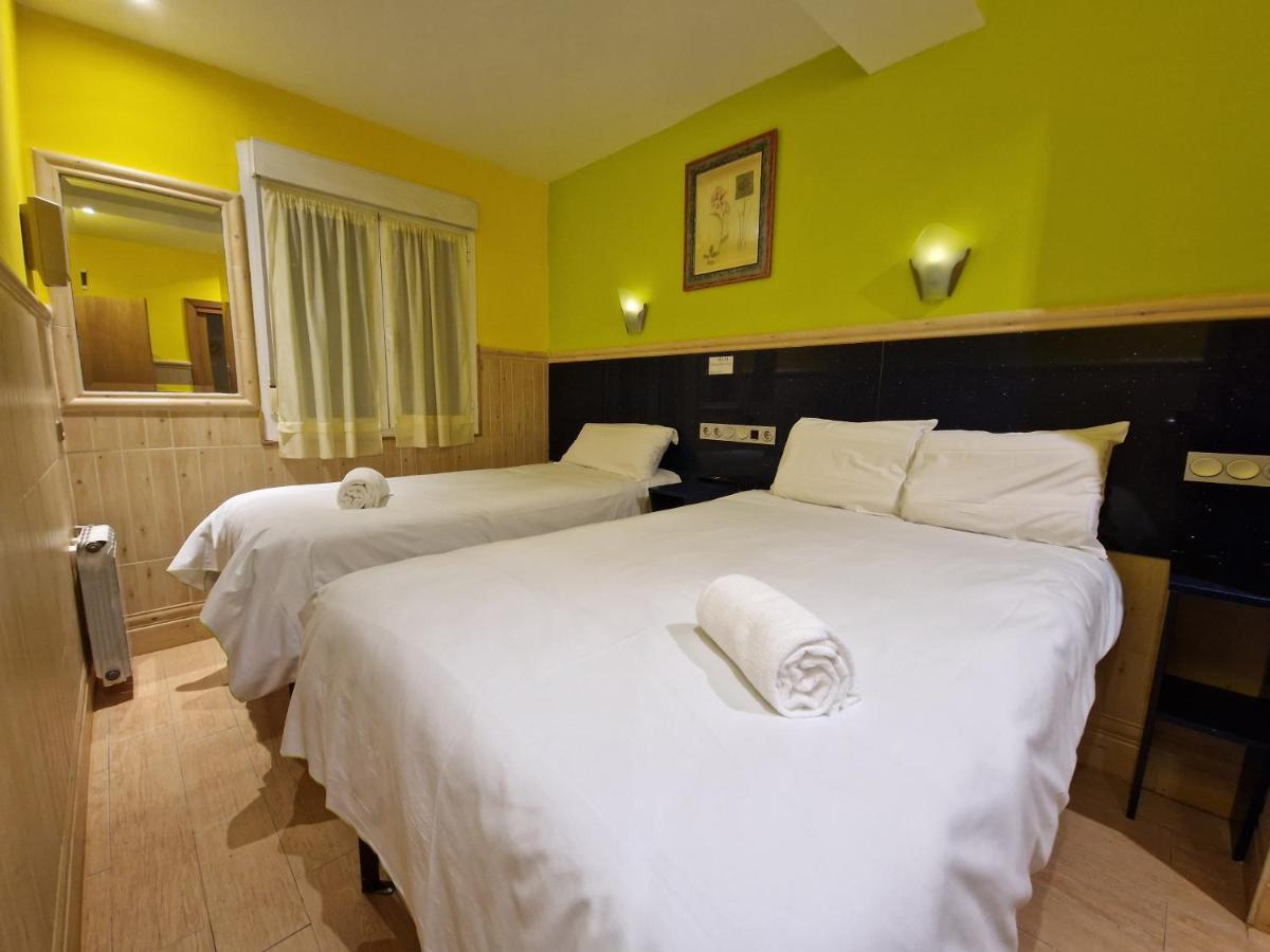 Pension Izar Bat Guesthouse سان سيباستيان المظهر الخارجي الصورة